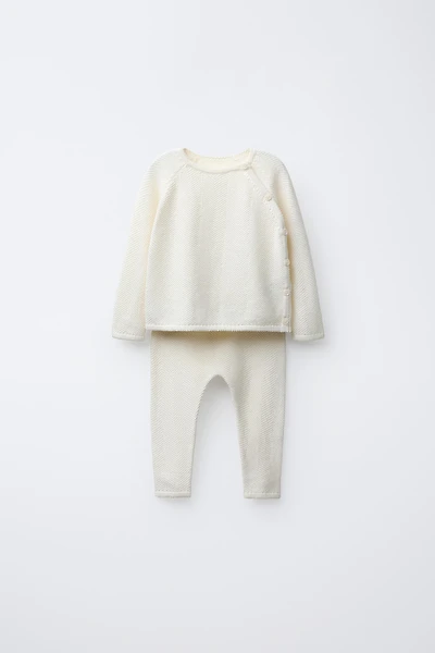TEXTURED SWEATER AND PANTS SET
