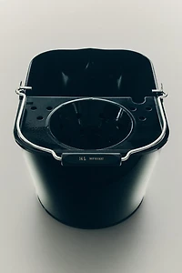 MOP BUCKET WITH WRINGER