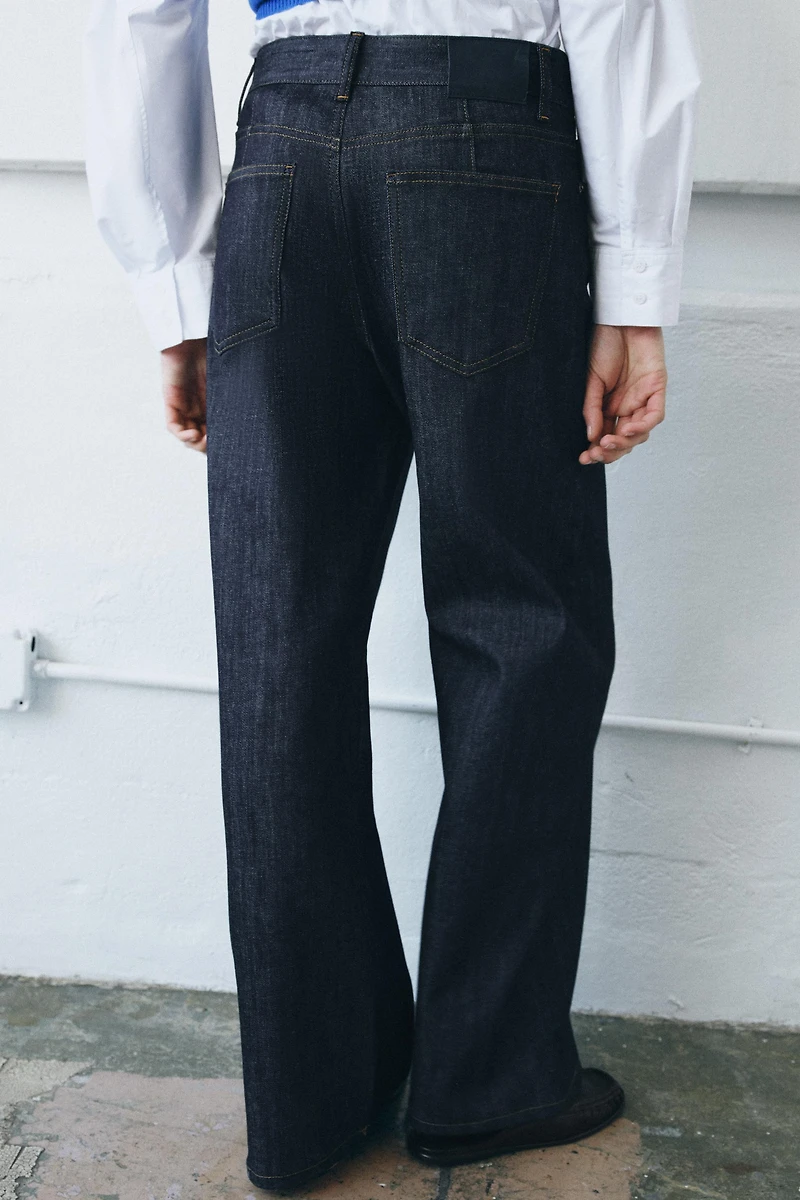 ZW COLLECTION RELAXED PLEATED MID-RISE JEANS