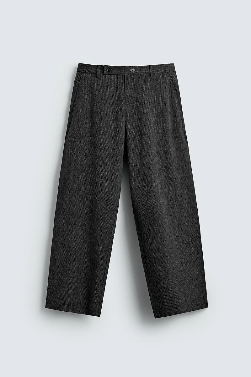 TEXTURED TAPERED FIT PANTS
