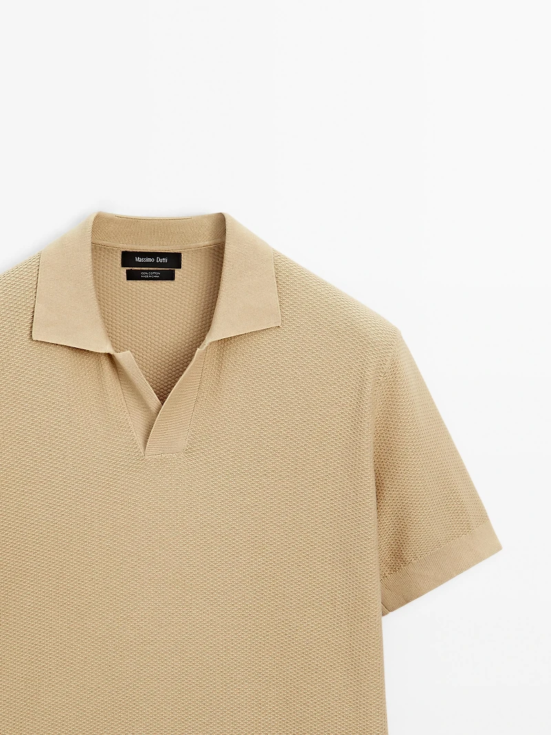 Textured knit short sleeve polo shirt