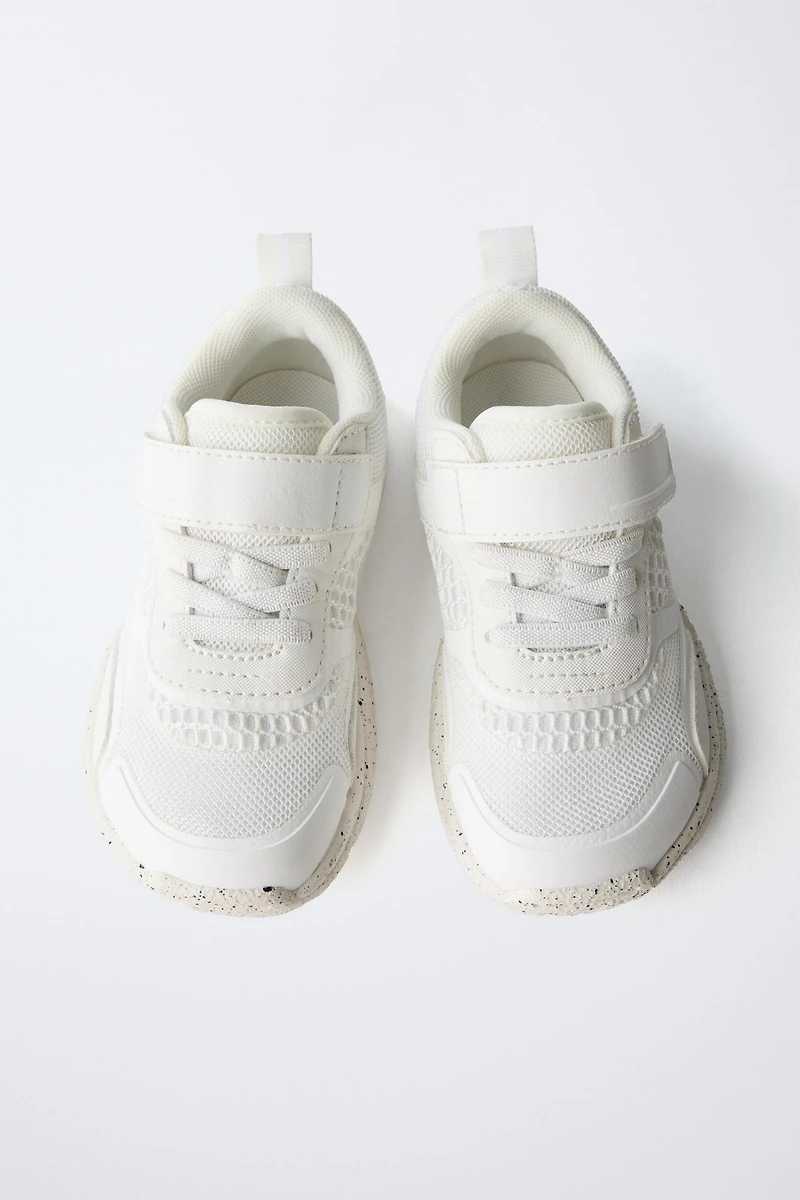 BAREFOOT SNEAKERS