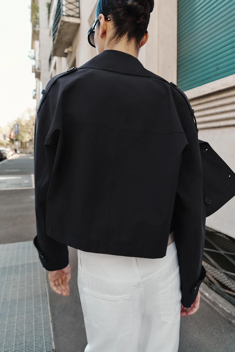 SHORT DOUBLE-BREASTED TRENCH COAT
