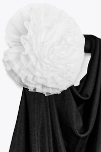 HALTER MINI DRESS WITH APPLIQUÉ FLOWER