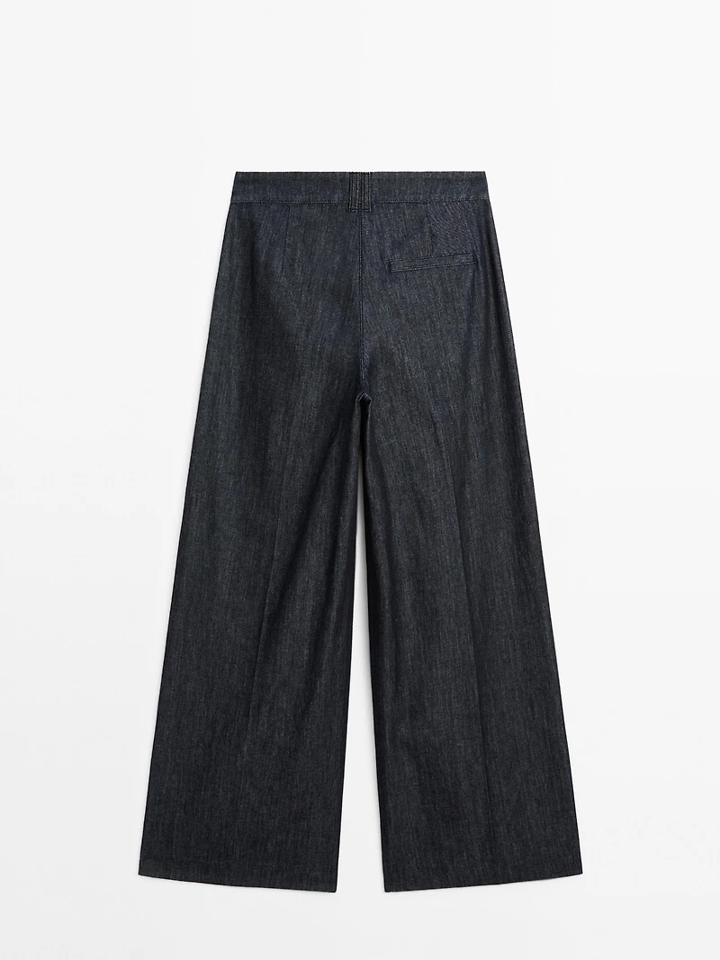 Lightweight high-waist wide-leg jeans
