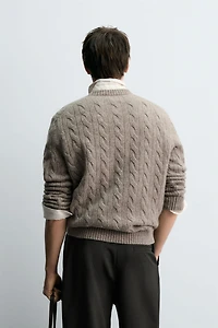 100% WOOL CABLE SWEATER