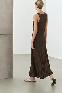 Robe midi à détails bouffants