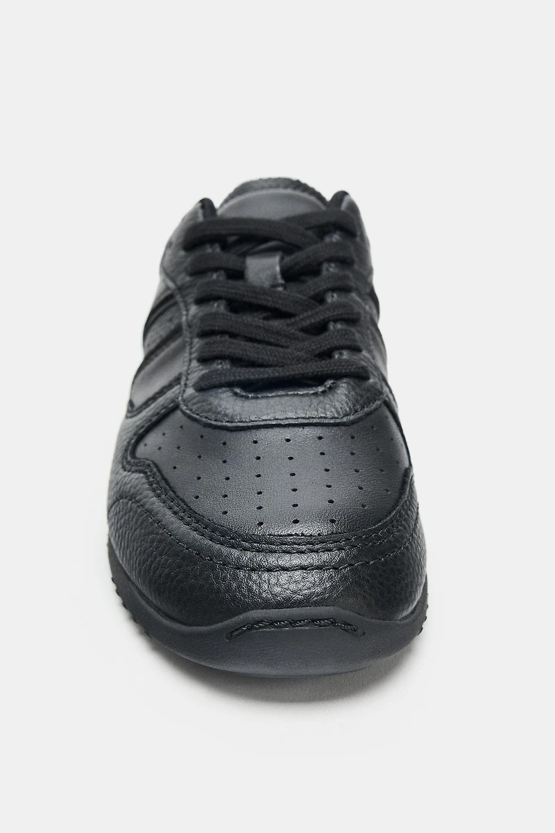 LEATHER SNEAKERS