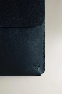 BLUE LEATHER BUTTON CASE