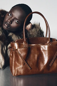 LEATHER CITY BAG