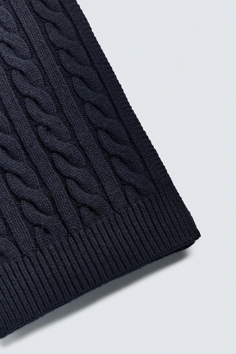 100% WOOL BRAIDED SCARF