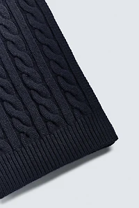 100% WOOL BRAIDED SCARF