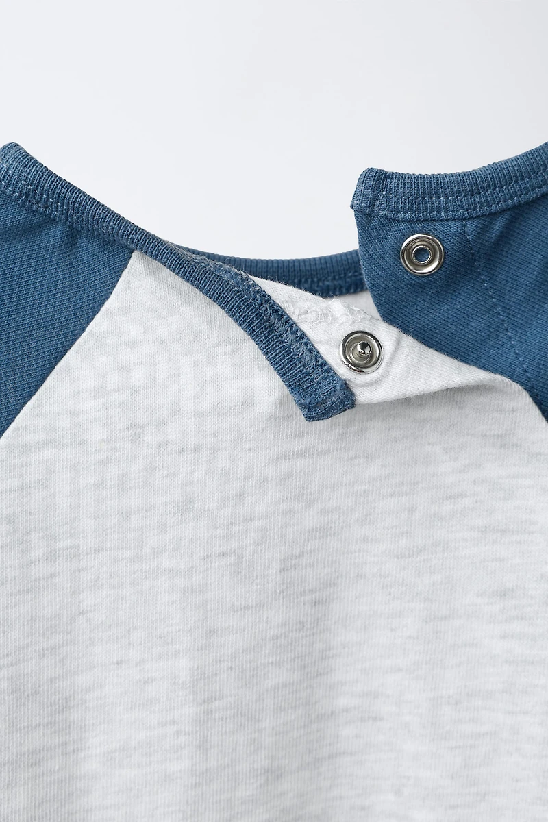 CONTRAST RAGLAN SLEEVE T-SHIRT