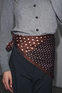 DOT PRINT SCARF