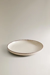 PORCELAIN DESSERT PLATE WITH ANTIQUE FINISH RIM