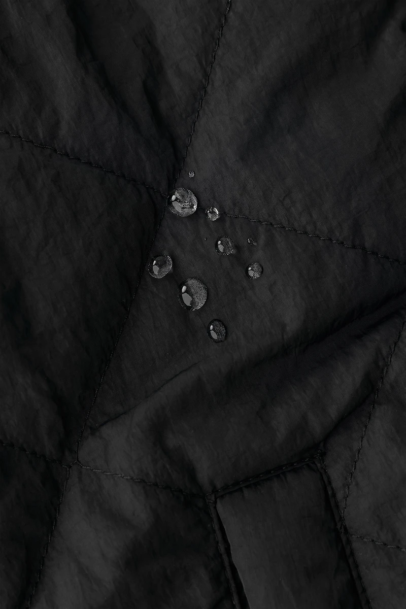REVERSIBLE FLEECE VEST