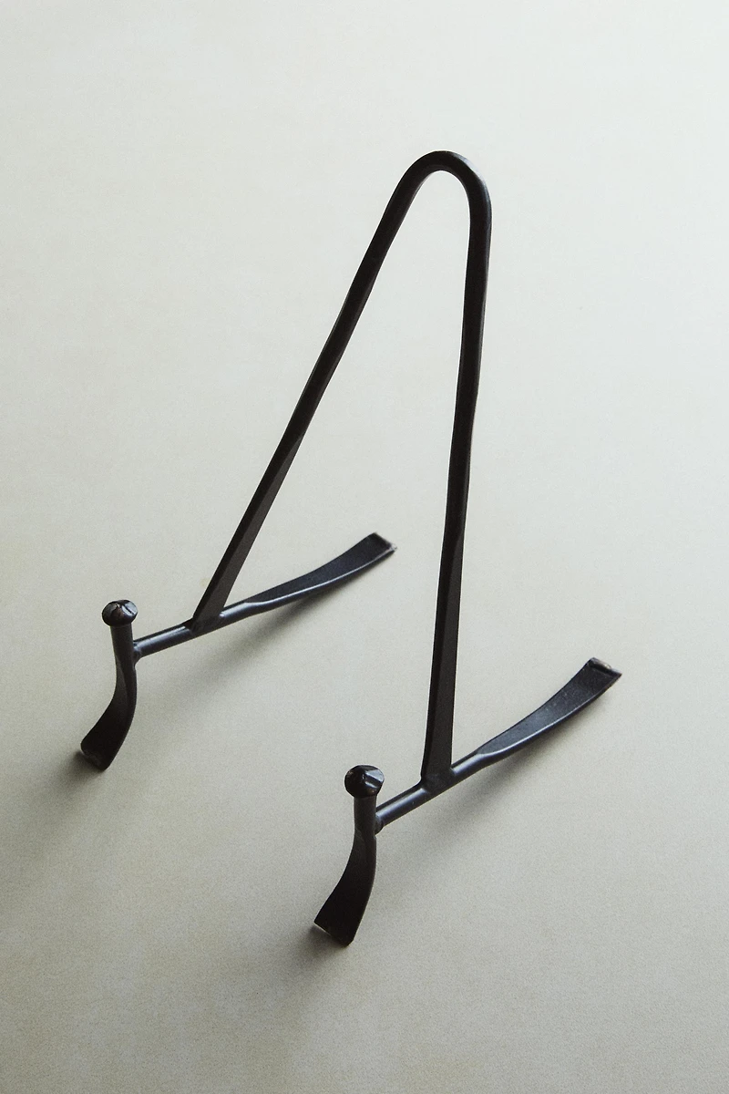 METAL STAND