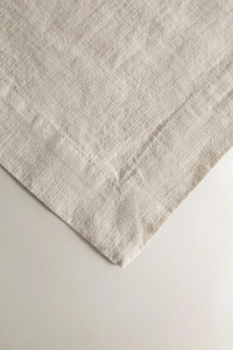 FADED LINEN TABLECLOTH