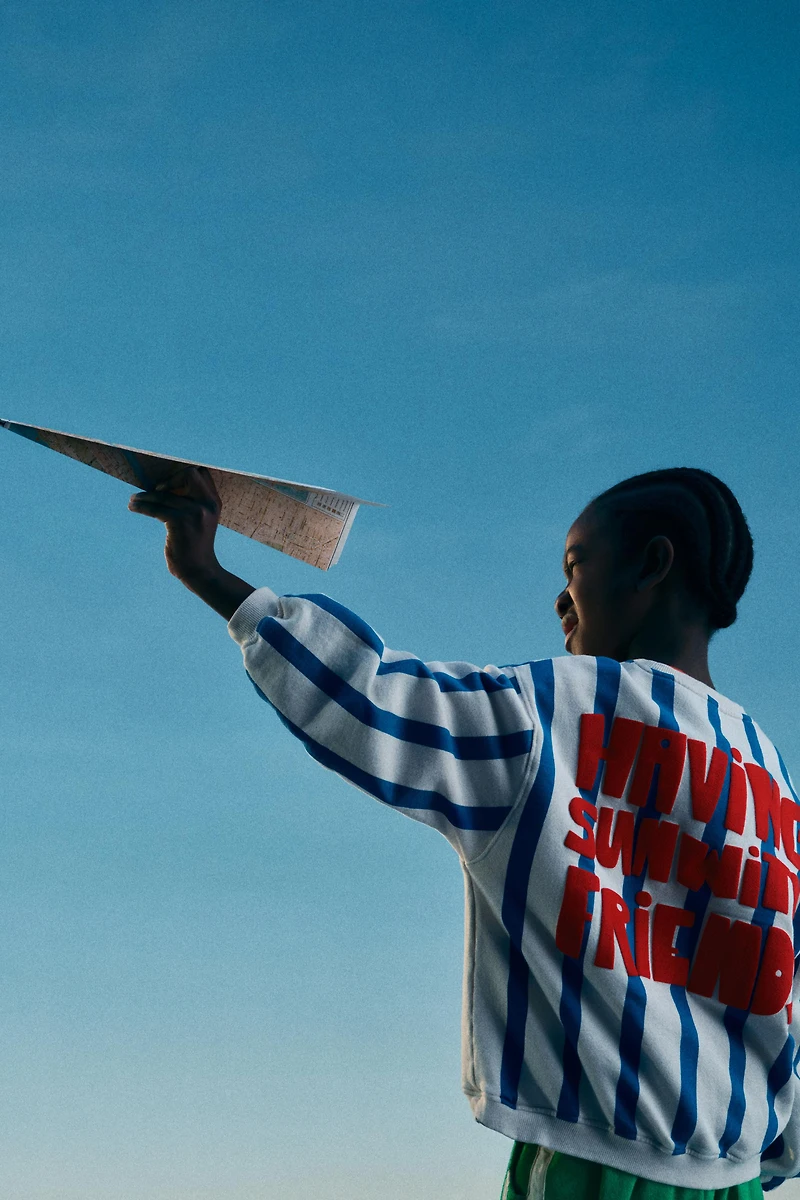 STRIPED SWEATSHIRT WITH RAISED TEXT