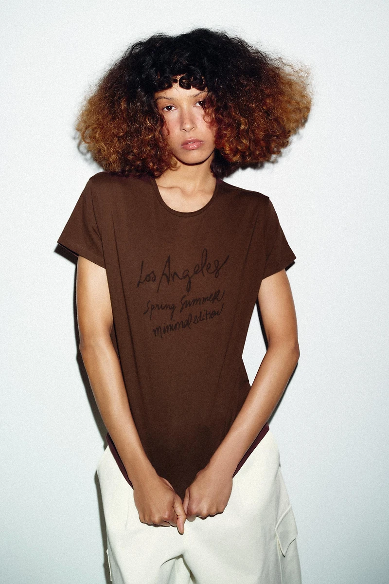 SHORT SLEEVE TEXT T-SHIRT