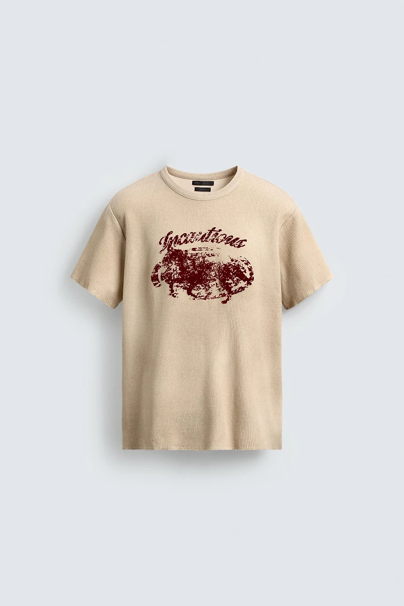 TEXTURED KNIT PRINT T-SHIRT