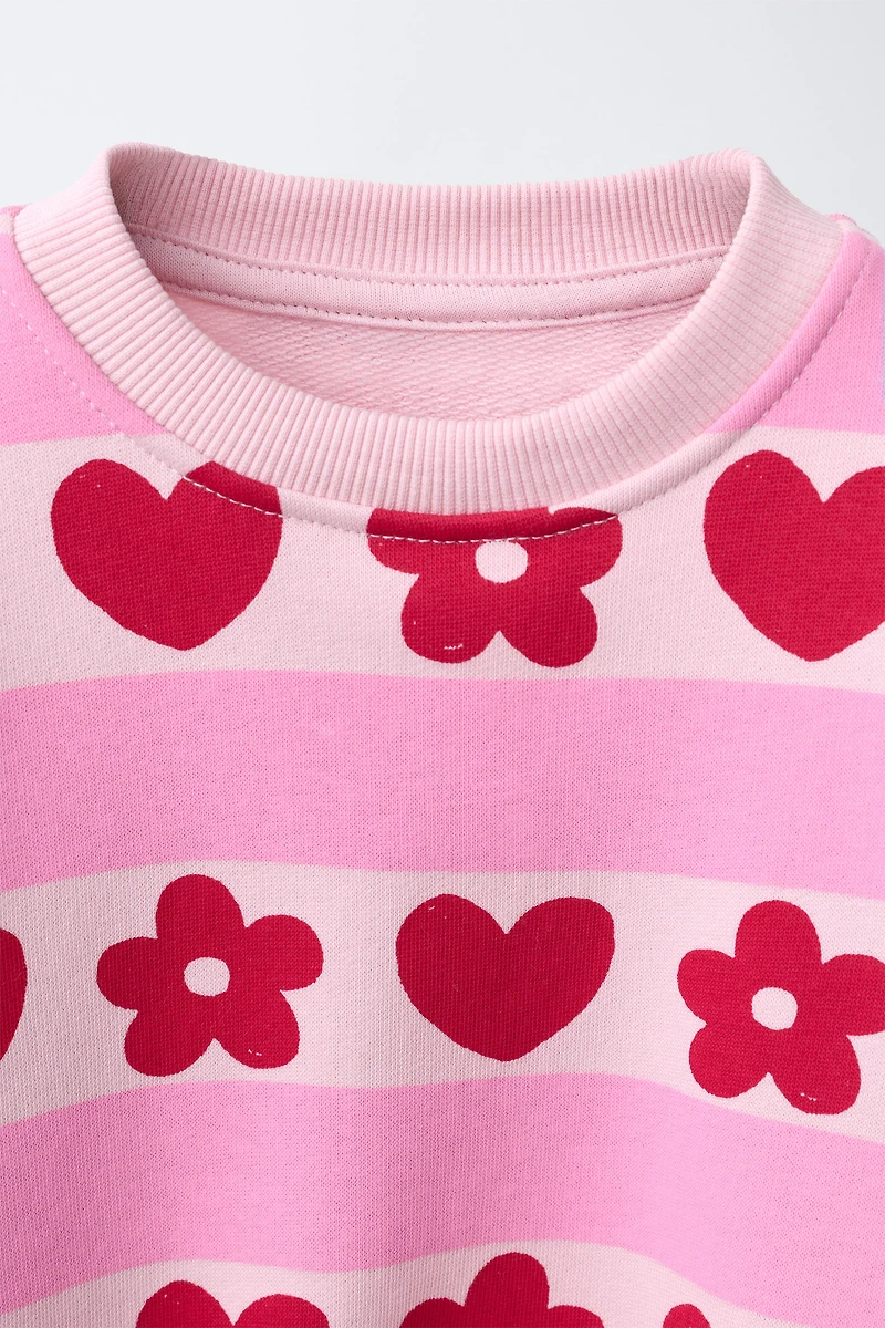 STRIPED AND HEART PRINT SWEATSHIRT