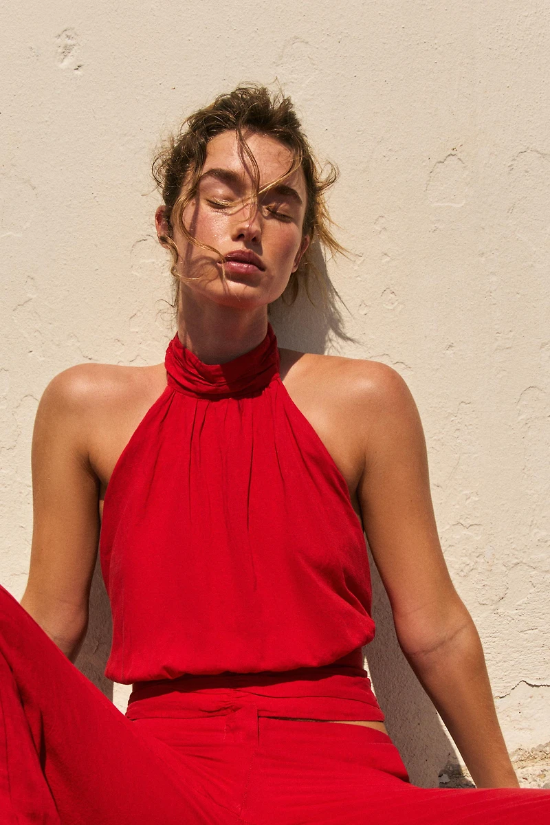 TOP HALTER AVEC LACET ARRIÈRE ET LIN