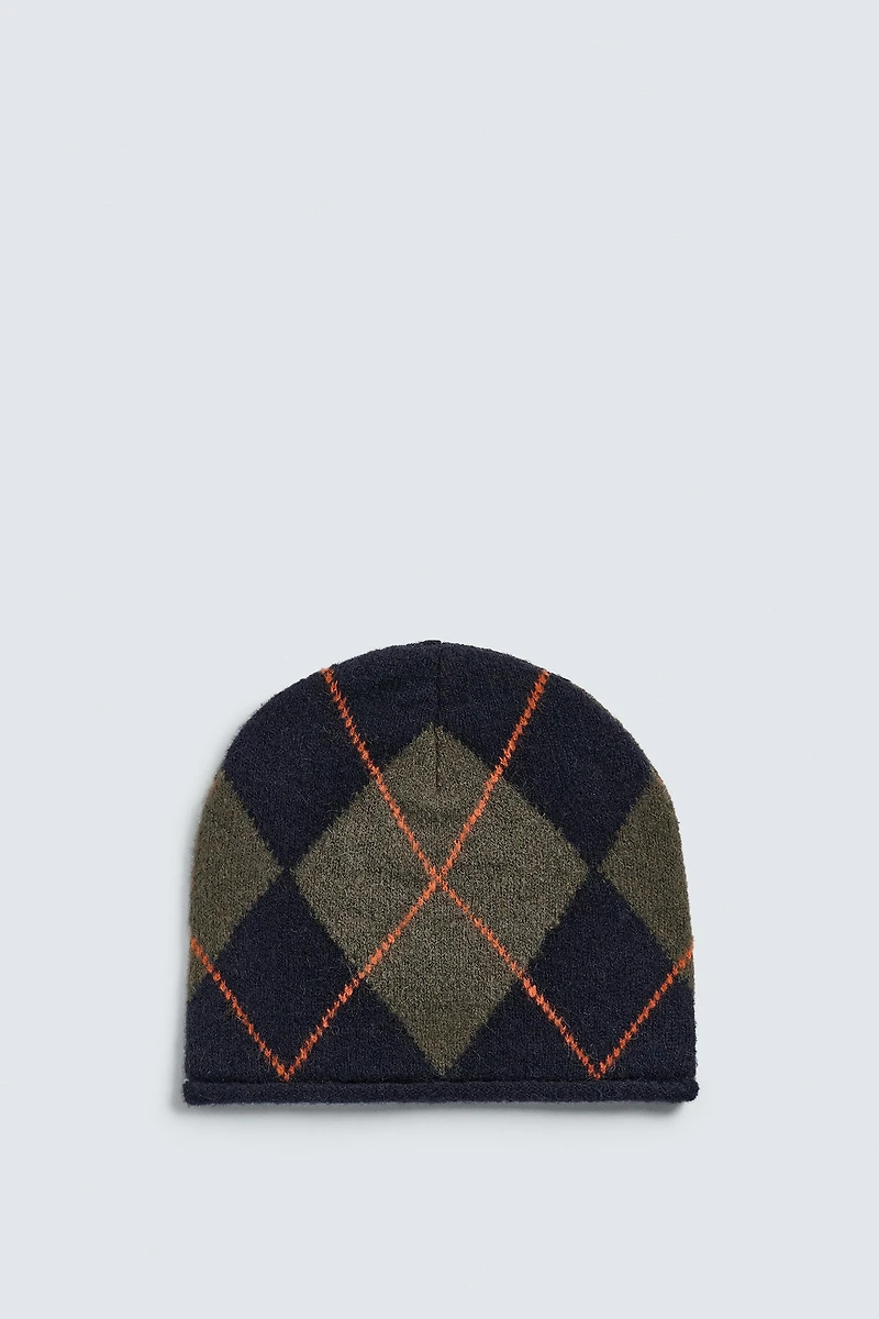 DIAMOND JACQUARD BEANIE HAT