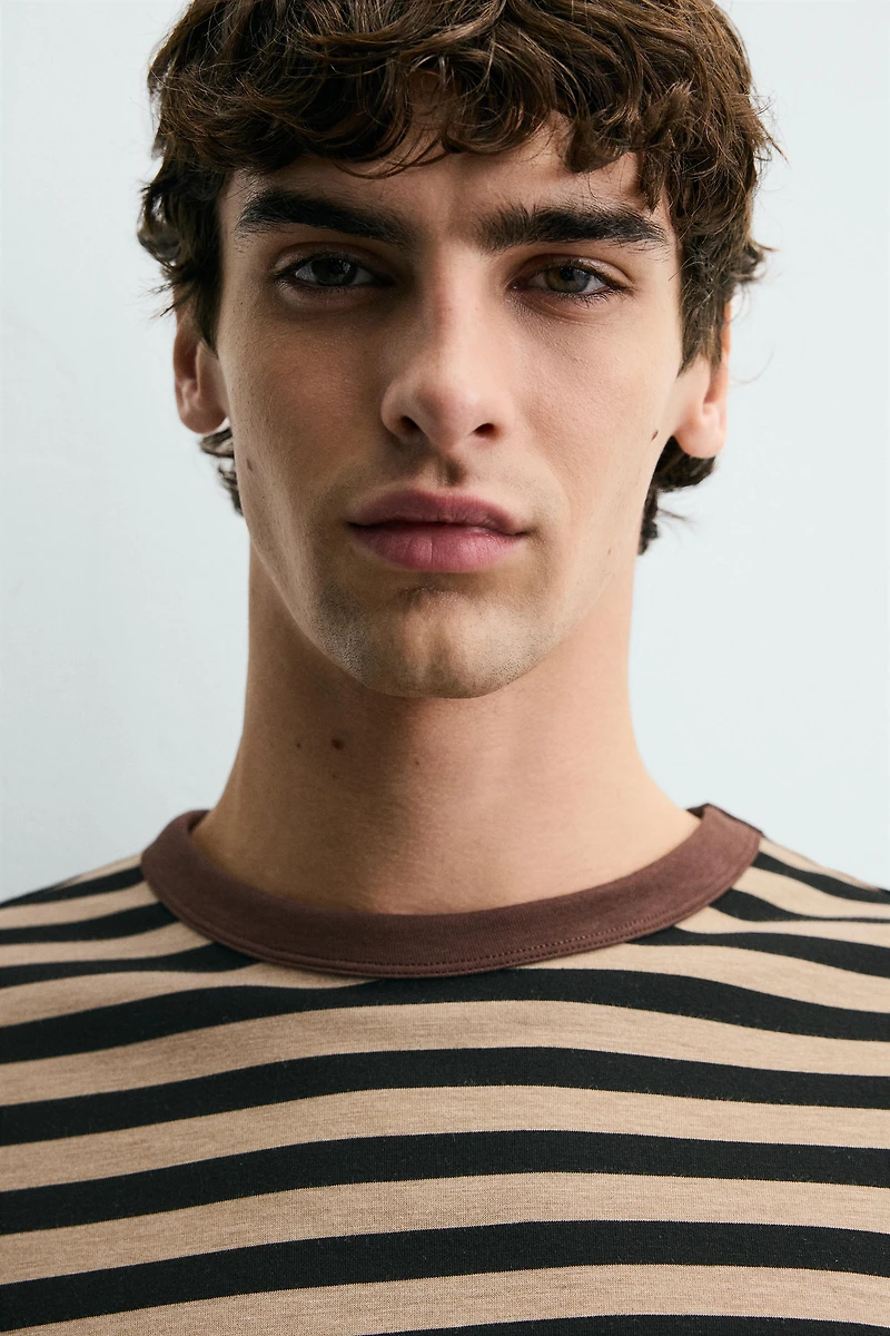 STRIPED LONG SLEEVE T-SHIRT