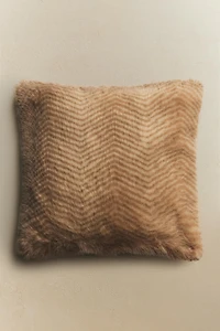 FAUX FUR PILLOW COVER WITH VEIN PRINT
