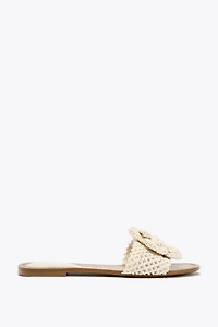 CROCHET BOW FLAT SANDALS