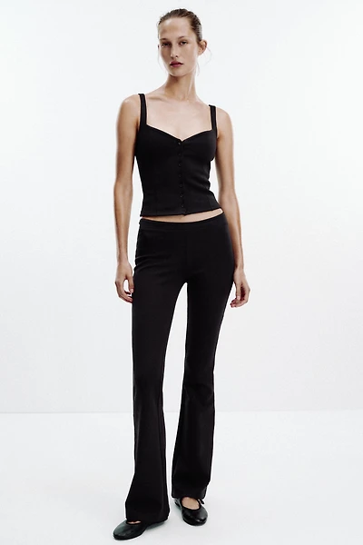 SWEETHEART NECKLINE BUTTON TOP