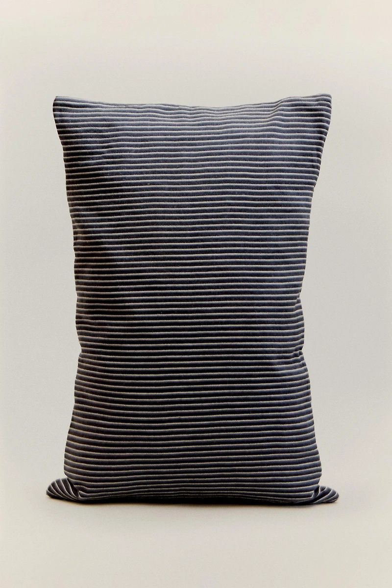 THIN STRIPE THROW PILLOW COVER