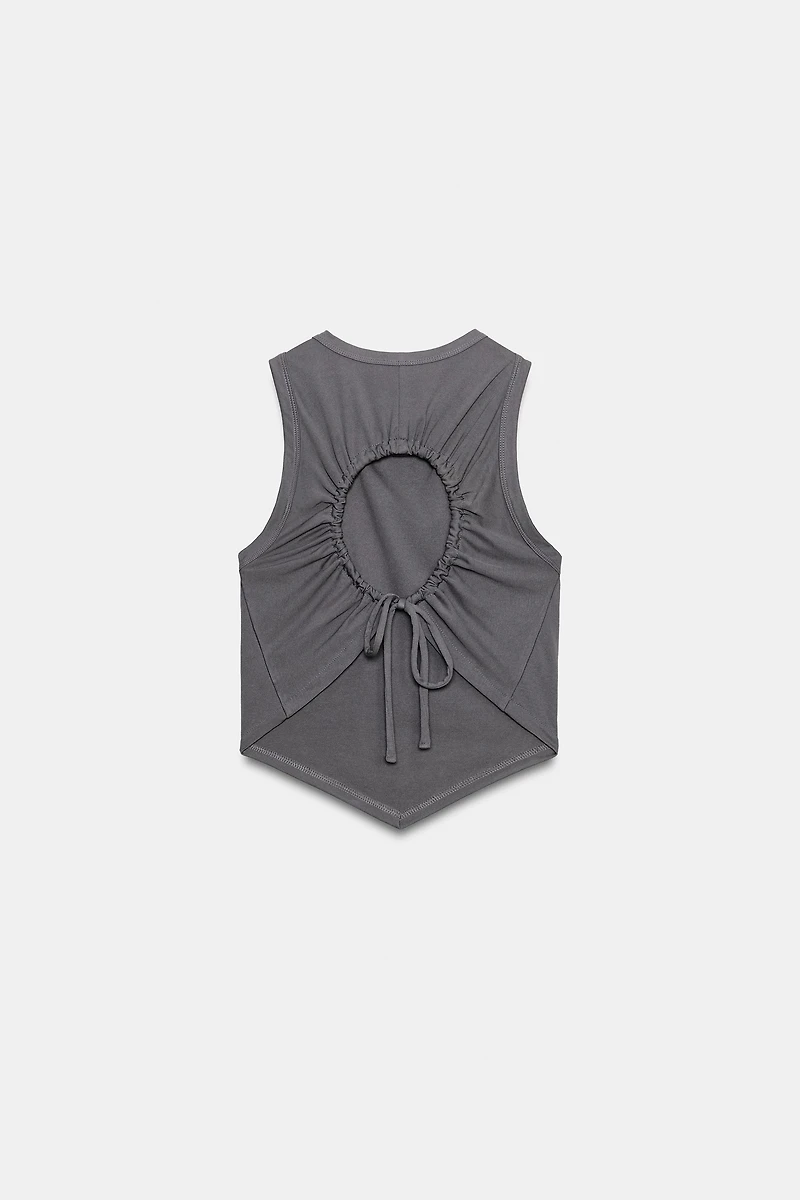 FLOWY TOP WITH BACK OPENING