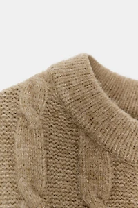 CABLE KNIT VEST TOP