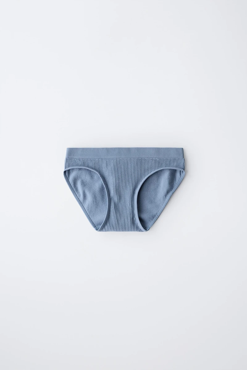 8-14 YEARS/ THREE-PACK OF SEAMLESS WAFFLE UNDERWEAR