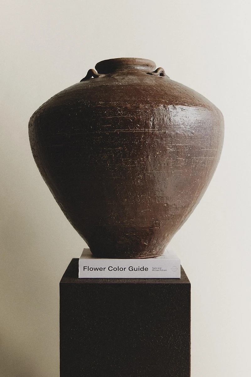 CERAMIC TERRACOTTA VASE