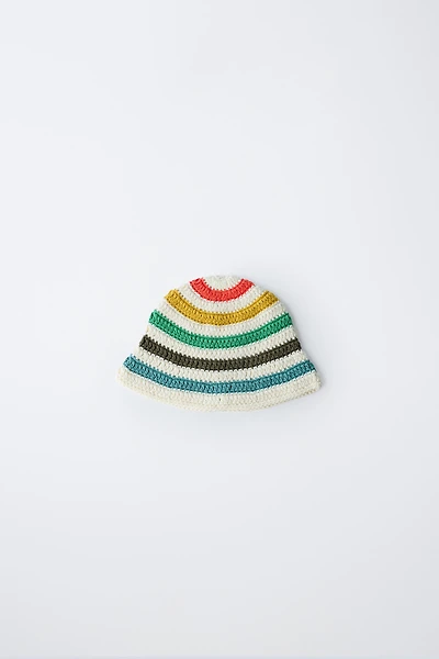 BONNET CROCHET À RAYURES
