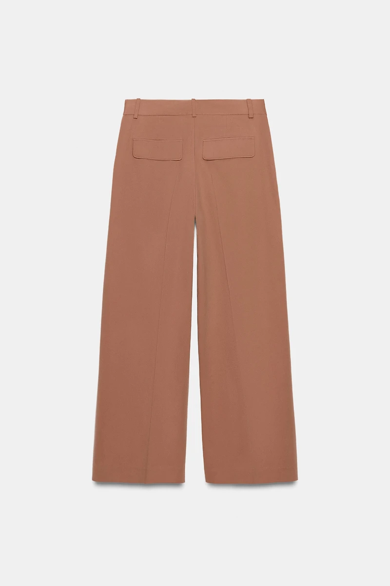 PLEATED STRAIGHT LEG PANTS