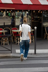 T-SHIRT FERMOIR LISERÉS