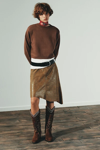SHOULDER PAD CROPPED KNIT SWEATER
