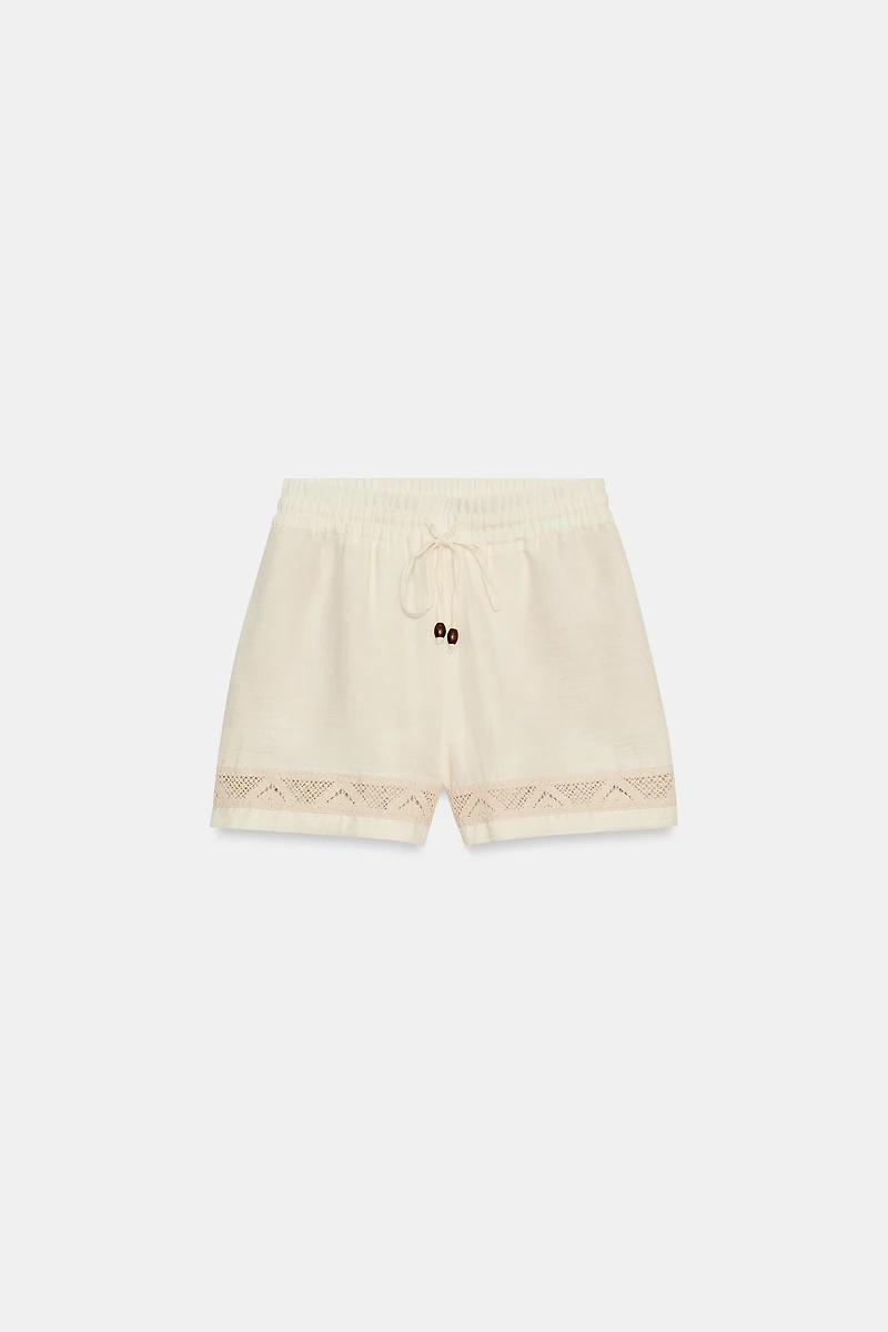EMBROIDERED ELASTIC WAIST SHORTS
