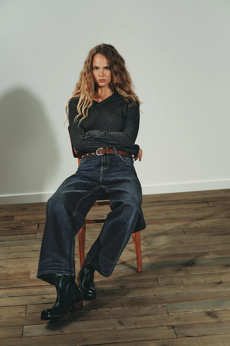 TRF RIPPED MID-RISE BAGGY JEANS