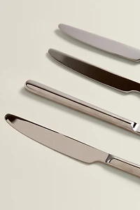 SET OF SHINY STEEL KNIVES (SET OF 4)