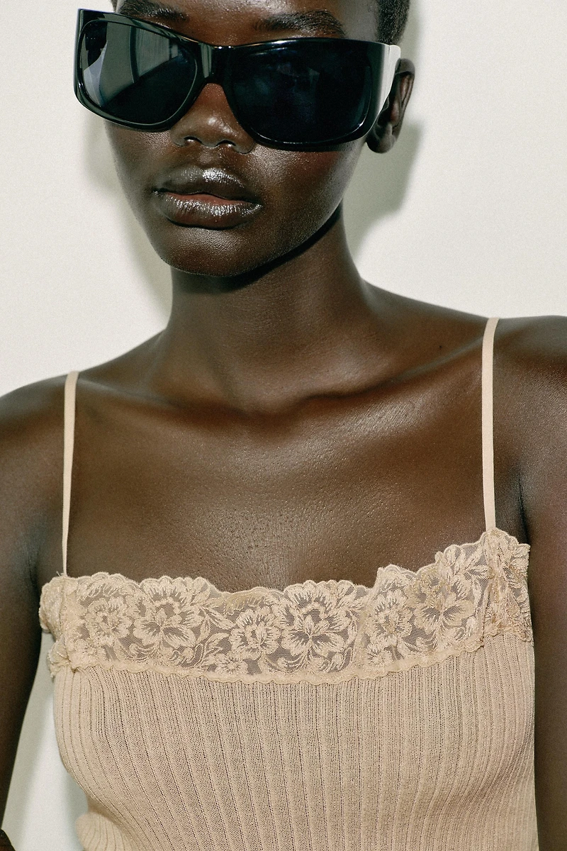 LACE CAMISOLE