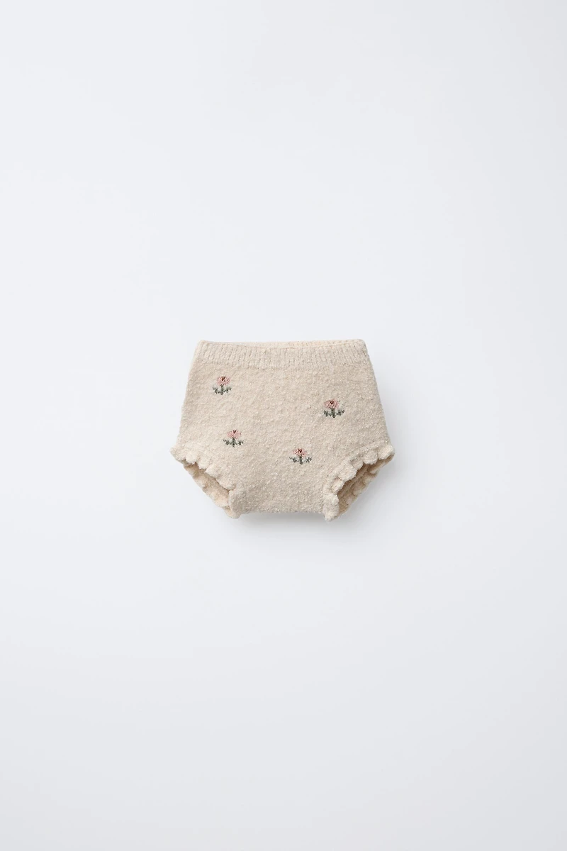FLORAL EMBROIDERY KNIT BOTTOMS