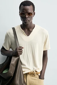 OPEN HENLEY NECK T-SHIRT