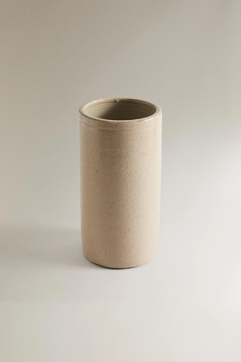 CYLINDRICAL CERAMIC VASE