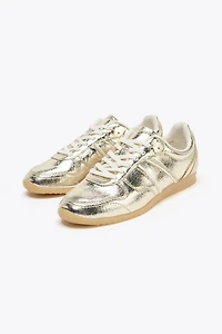 METALLIC EFFECT SNEAKERS