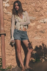 SHINY RUFFLED LACE TOP